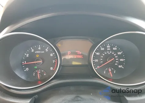 2015 Kia Sedona Lx z USA, uszkodzony, nr VIN KNDMB5C17F6026632